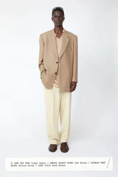 Look 9